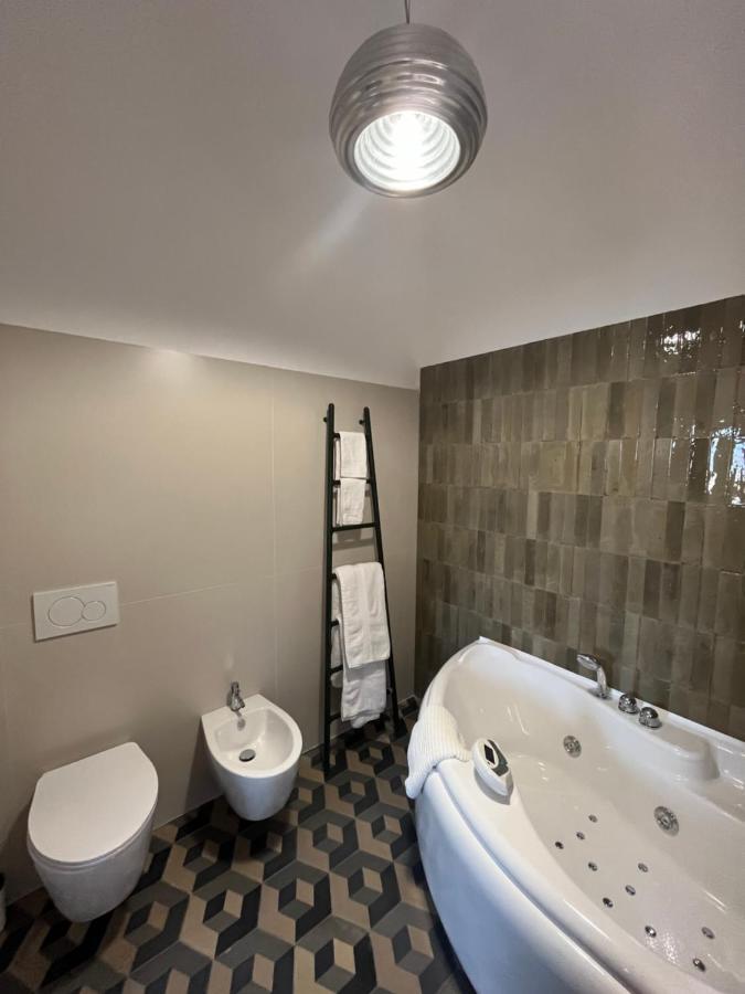 Palazzo Lamantea Boutique Rooms Bisceglie Exteriör bild